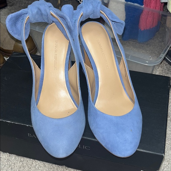 Banana Republic Women's Light Blue Suede Heels - Picture 3 of 6